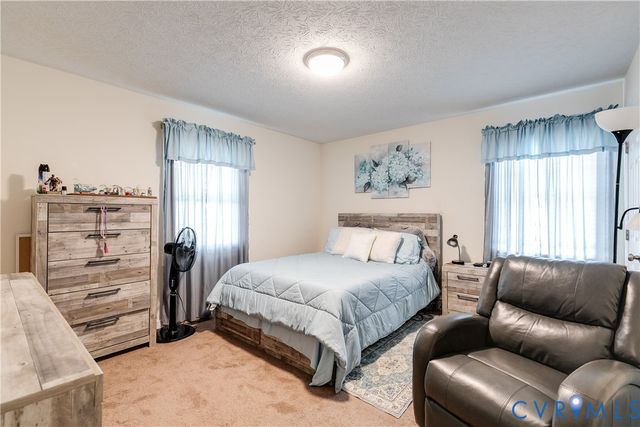 4721 Red Coach Ln, Sandston, VA 23150