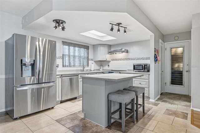 7530 VIENNA LANE, Port Richey, FL 34668