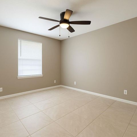 10127 Bessemer Street, Houston, TX 77034
