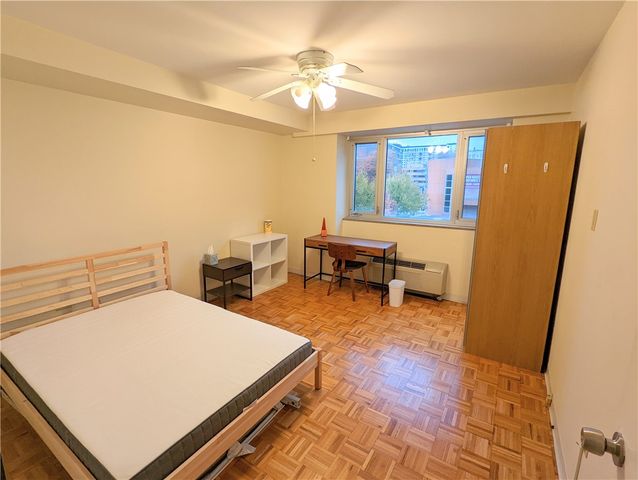 128 N Craig St 303, Oakland, PA 15213