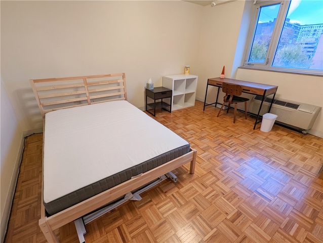 128 N Craig St 303, Oakland, PA 15213