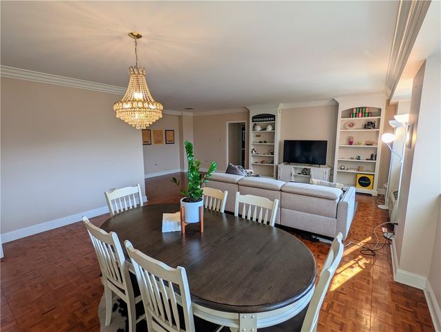 128 N Craig St 303, Oakland, PA 15213