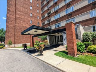 128 N Craig St 303, Oakland, PA 15213