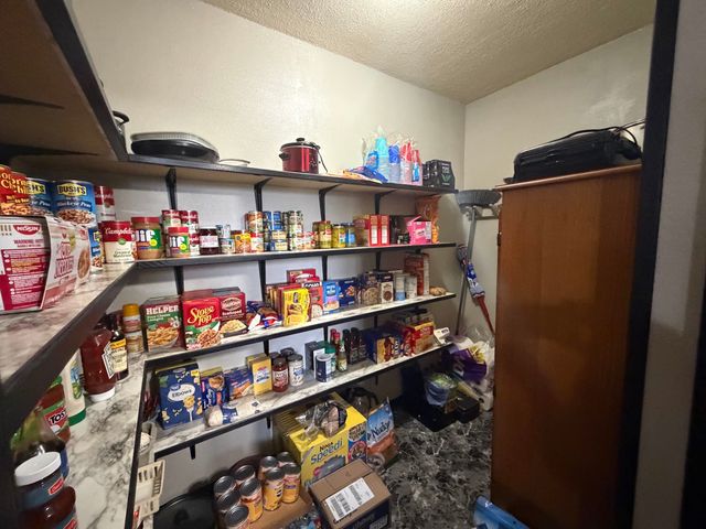 2408 19TH AVE NW, Minot, ND 58703