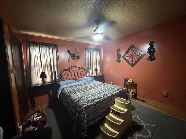 2408 19TH AVE NW, Minot, ND 58703