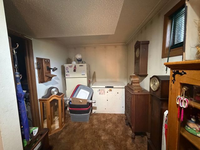 2408 19TH AVE NW, Minot, ND 58703