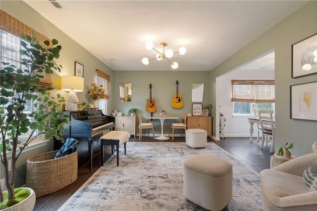 2120 Schubert DR, Virginia Beach, VA 23454