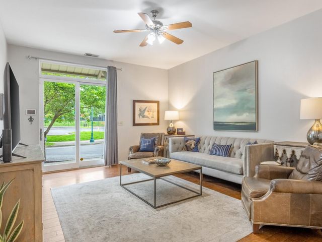 1609 Long Street 103, Chattanooga, TN 37408