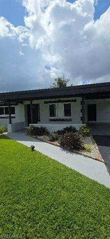 1118 Pine Island LN, Cape Coral, FL 33909