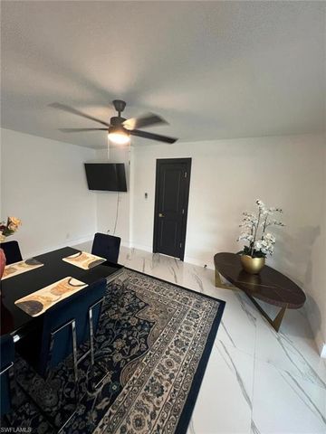 1118 Pine Island LN, Cape Coral, FL 33909