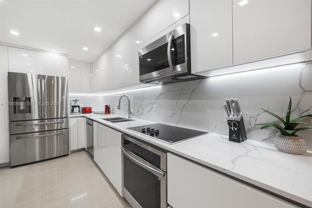 10185 Collins Avenue 1223, Bal Harbour, FL 33154