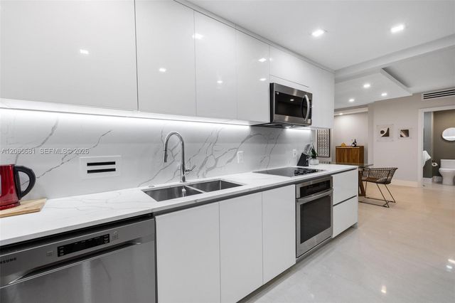 10185 Collins Avenue 1223, Bal Harbour, FL 33154