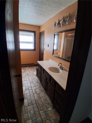 5310 Rootstown Road, Ravenna, OH 44266