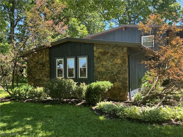 5310 Rootstown Road, Ravenna, OH 44266