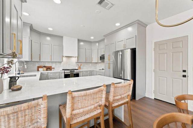 7072 Goldenspur Loop, San Jose, CA 95138