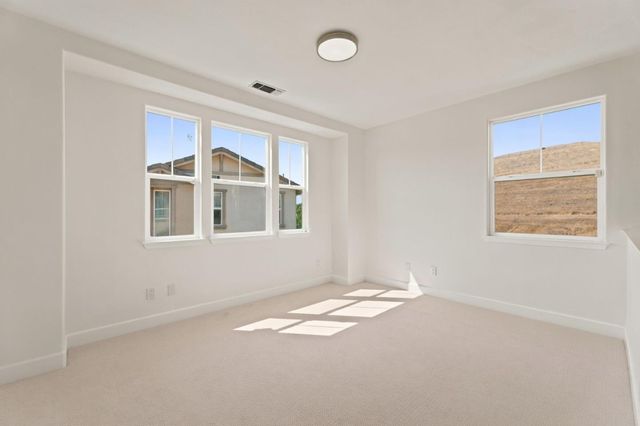 7072 Goldenspur Loop, San Jose, CA 95138
