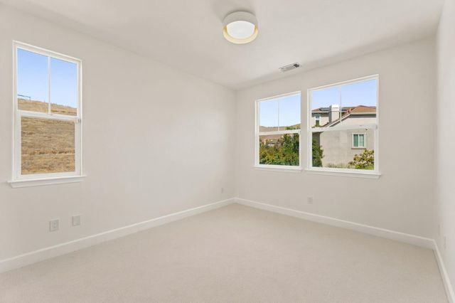 7072 Goldenspur Loop, San Jose, CA 95138