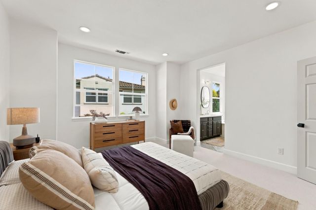 7072 Goldenspur Loop, San Jose, CA 95138
