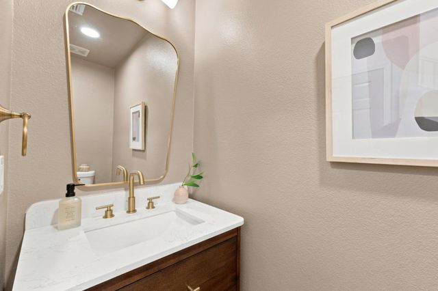 7072 Goldenspur Loop, San Jose, CA 95138