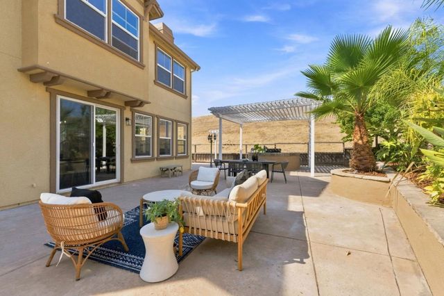 7072 Goldenspur Loop, San Jose, CA 95138