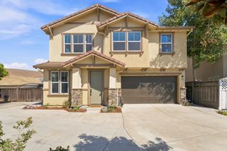 7072 Goldenspur Loop, San Jose, CA 95138