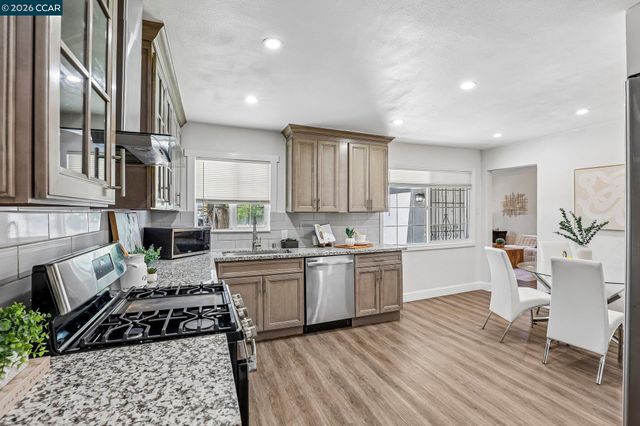 68 Madoline St, Pittsburg, CA 94565