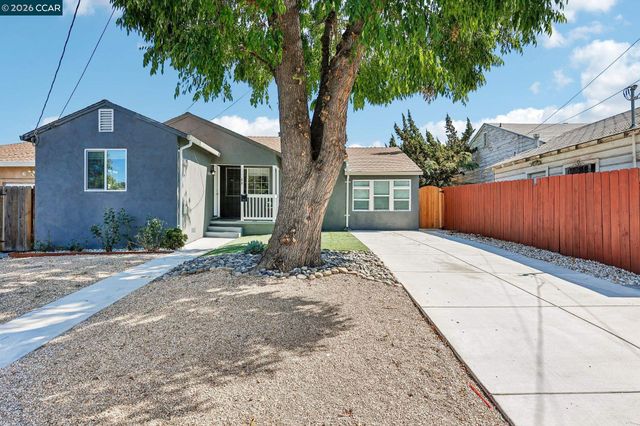 68 Madoline St, Pittsburg, CA 94565