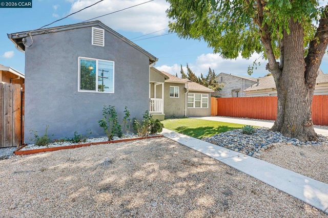 68 Madoline St, Pittsburg, CA 94565