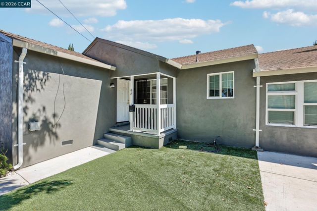 68 Madoline St, Pittsburg, CA 94565