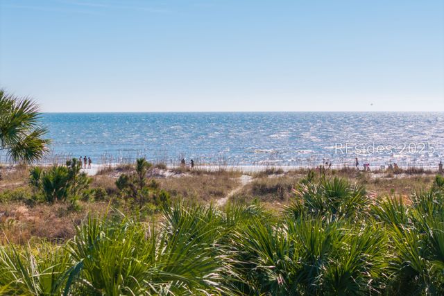 4 N Forest Beach Dr Apt 115, Hilton Head Island, SC 29928