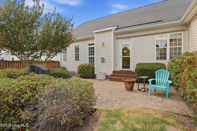 416 Edenton Court, Winterville, NC 28590