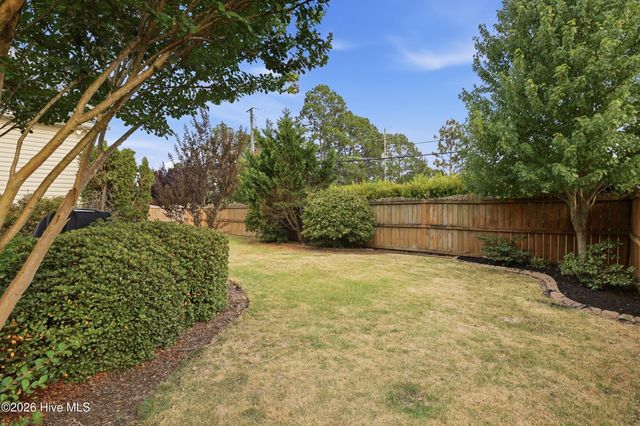 416 Edenton Court, Winterville, NC 28590