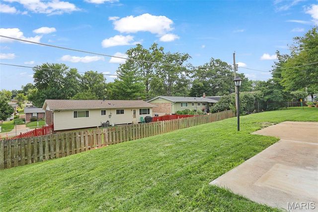 10612 Ashburn Court, St Louis, MO 63123