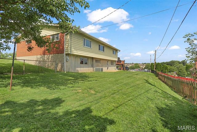 10612 Ashburn Court, St Louis, MO 63123