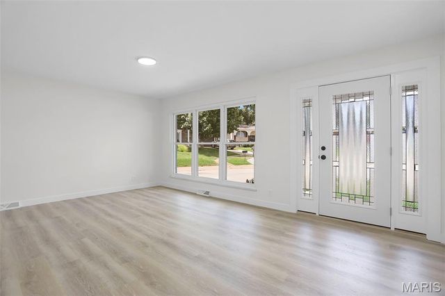 10612 Ashburn Court, St Louis, MO 63123