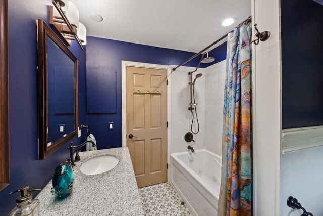 8703 Kimbro Avenue N, Stillwater, MN 55082