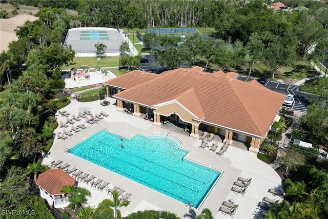 9801 Foxhall WAY 4, Estero, FL 33928