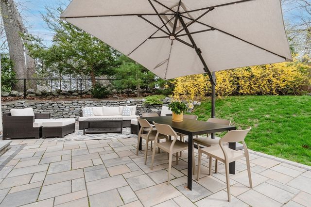 140 Greenwood St, Newton, MA 02459