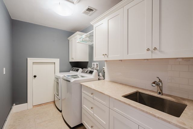 140 Greenwood St, Newton, MA 02459