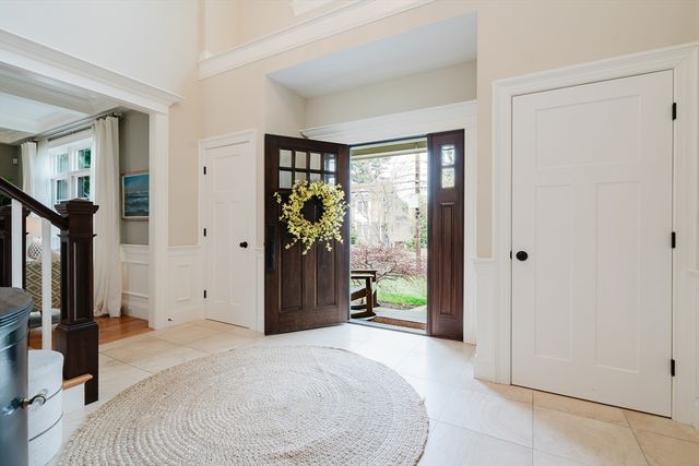 140 Greenwood St, Newton, MA 02459