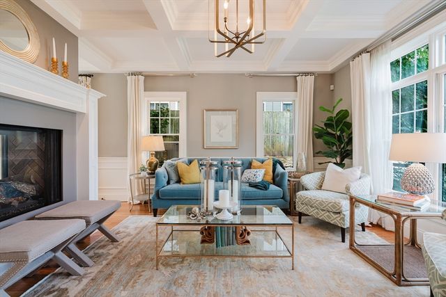 140 Greenwood St, Newton, MA 02459
