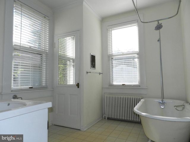 1212 PRINCE EDWARD ST, Fredericksburg, VA 22401
