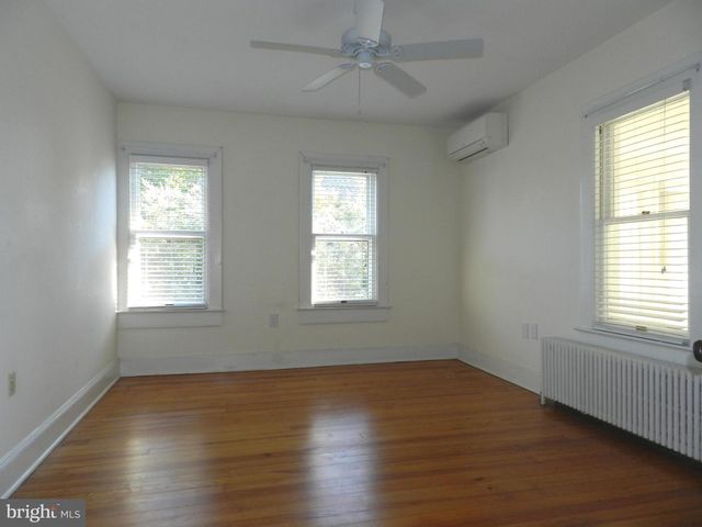 1212 PRINCE EDWARD ST, Fredericksburg, VA 22401
