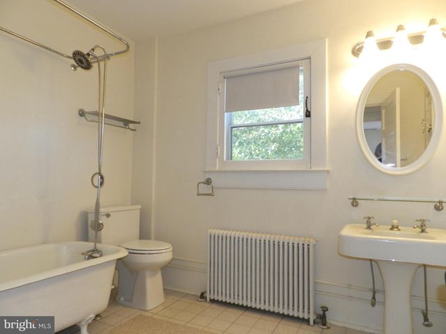 1212 PRINCE EDWARD ST, Fredericksburg, VA 22401