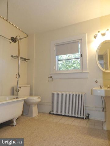 1212 PRINCE EDWARD ST, Fredericksburg, VA 22401