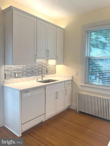 1212 PRINCE EDWARD ST, Fredericksburg, VA 22401