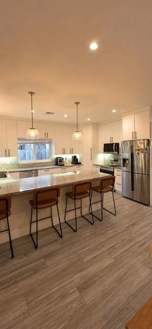 6958 Park St, Hollywood, FL 33024