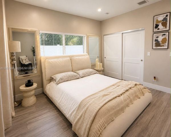 6958 Park St, Hollywood, FL 33024