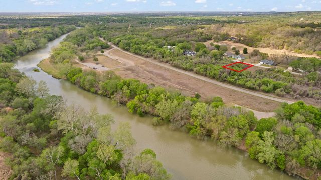 183 Kahana LN, Bastrop, TX 78602