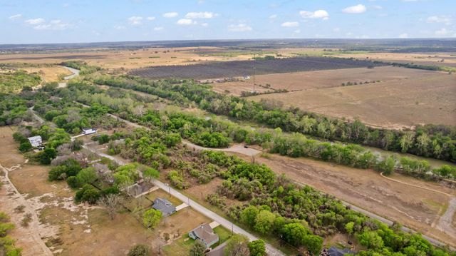 183 Kahana LN, Bastrop, TX 78602